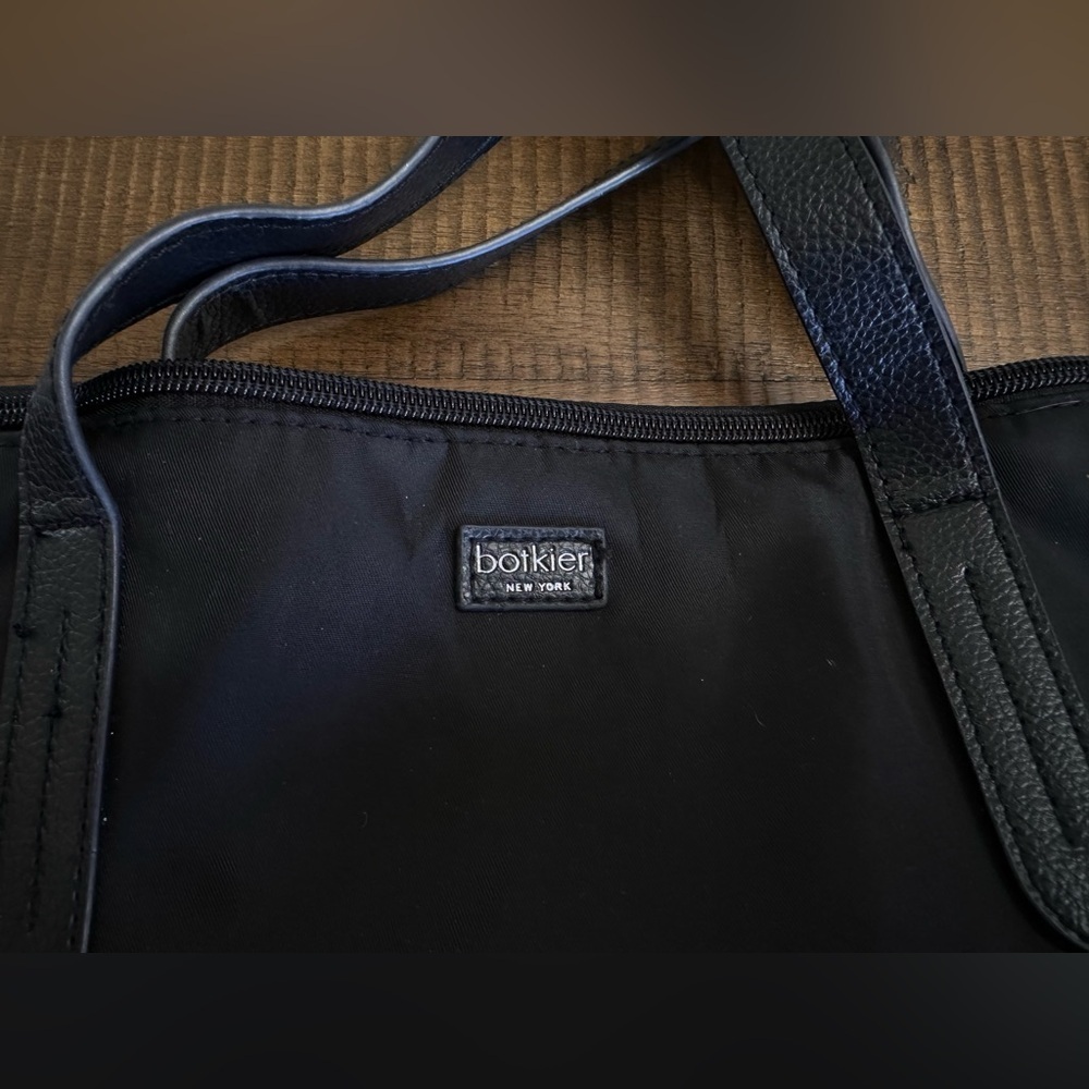 Botkier Basic Zipper Tote For Light Use Black Wit… - image 2